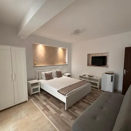 Гостьовий будинок Almare Ефоріє-Норд